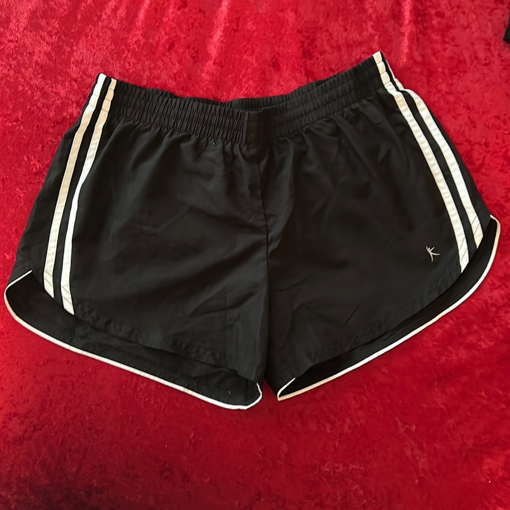 NWOT Danskin NOW Medium Athletic Shorts